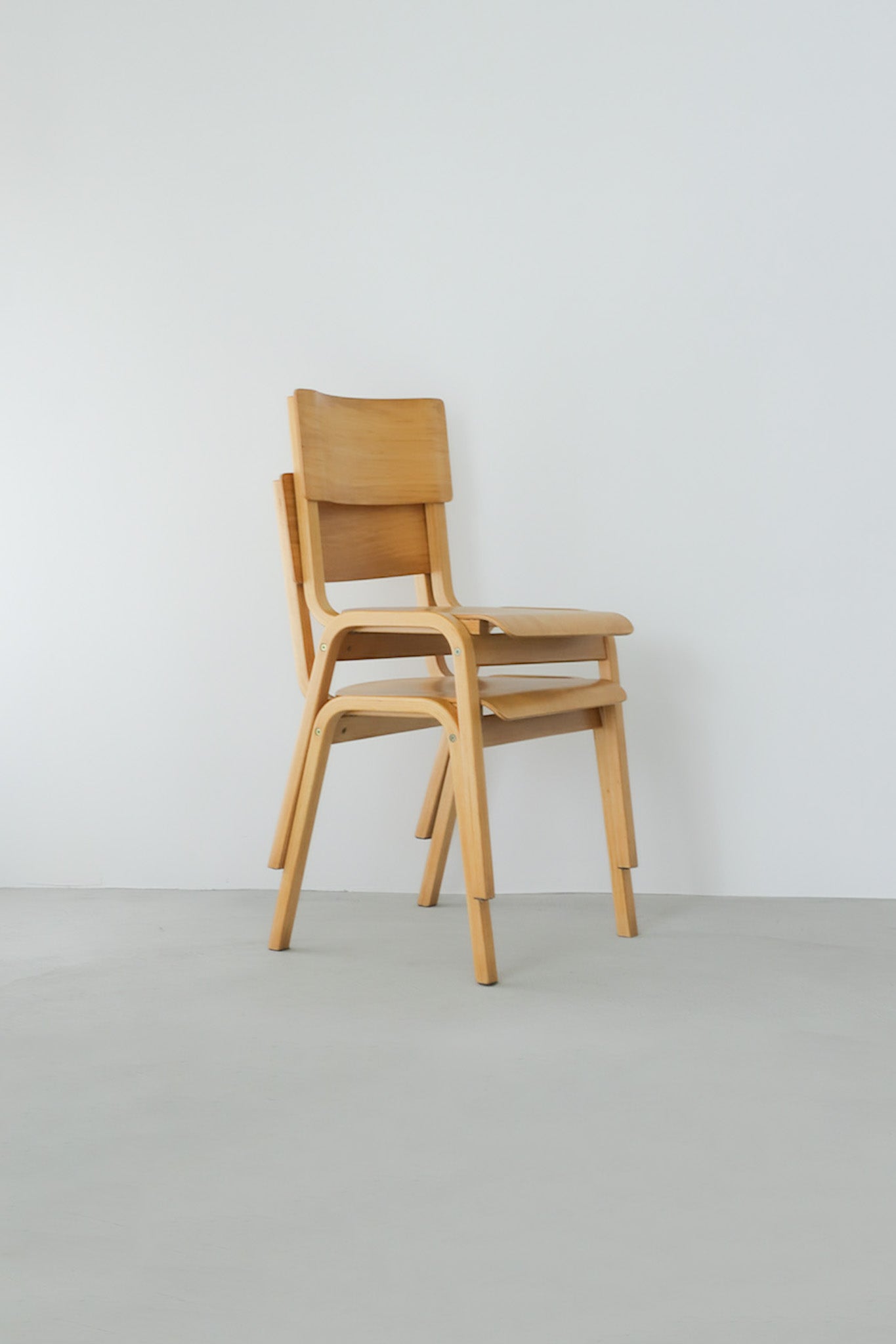 Scandinavian school chair – unplugged sapporo