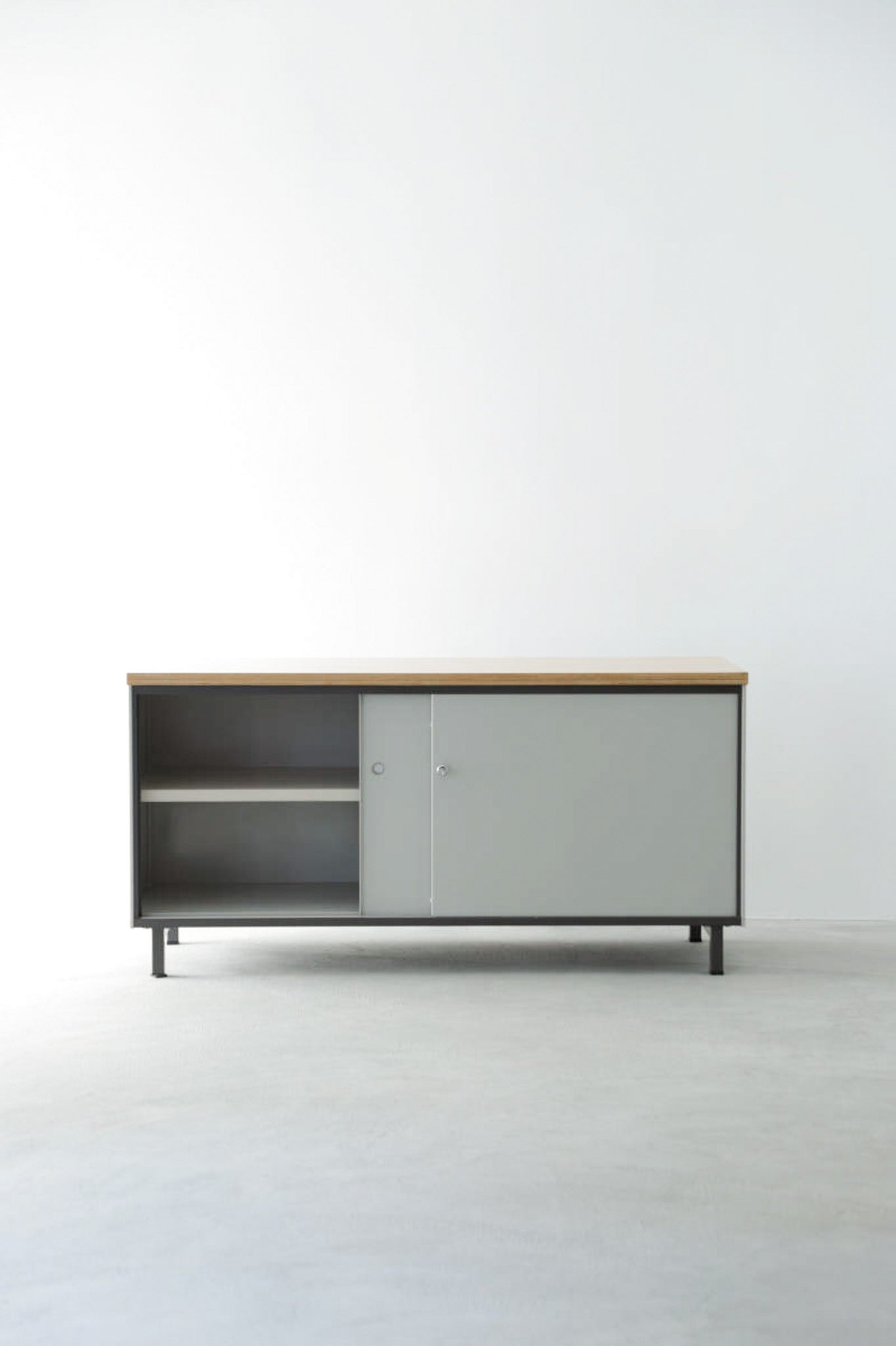 Steel Side Board – unplugged sapporo