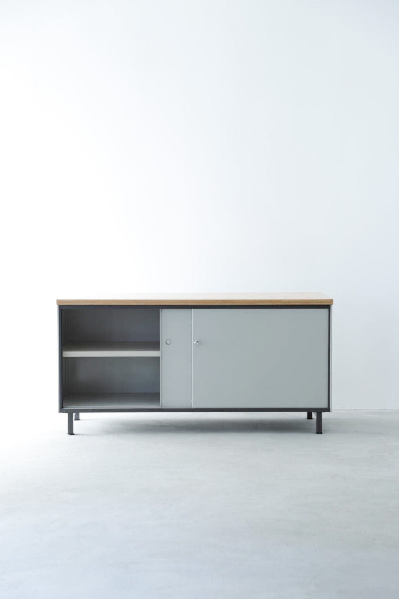 Steel Side Board – unplugged sapporo